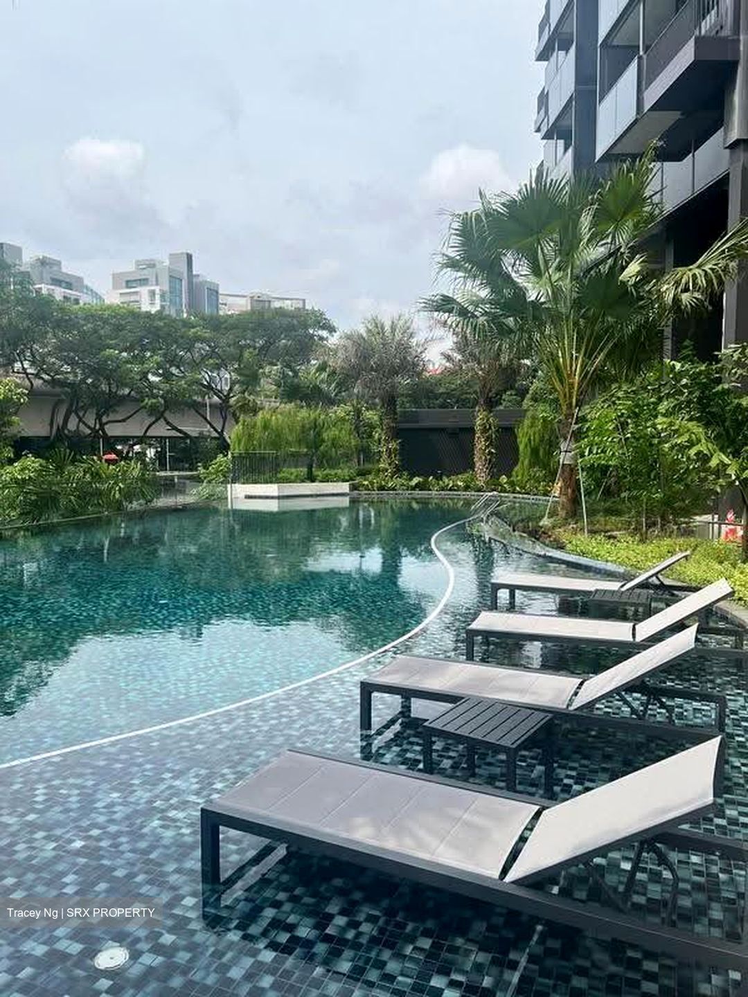 Hyll On Holland (D10), Condominium #610700011